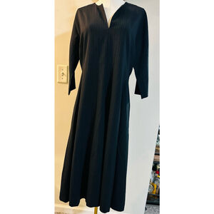 Ann Mashburn Black Pinstripe Midi Dress - Size Large